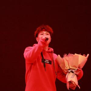 欧美国产精品久久
